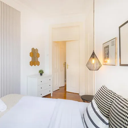Alegria By Central Hill Apartment