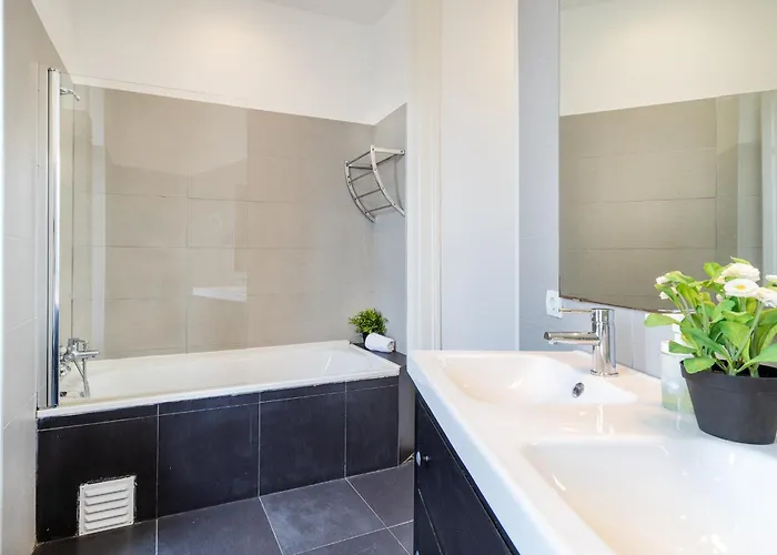 Alegria By Hill * Lisboa